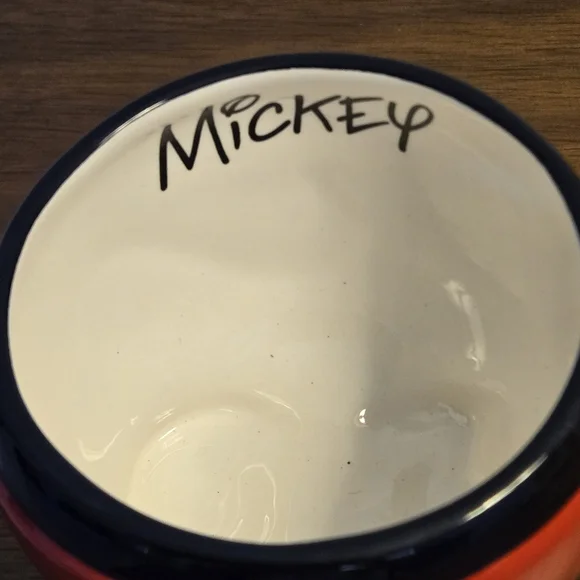 DISNEY PARKS Mickey and Minnie Mouse HALF BODY MUGS Authentic Original Set (2) - Picture 4 of 15